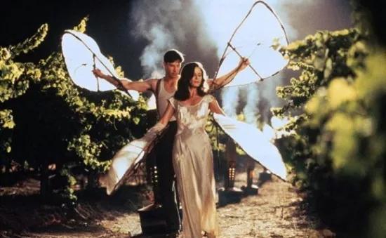 云中漫步高清在线观看,高清在线观看，感受云端漫步的浪漫之旅